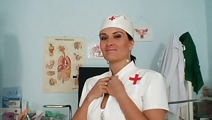 Big natural tits Valentina Rush is naughty nurse